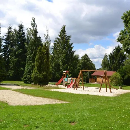 En Foret Avec Terrasse, Peche, Baignade, Et Proximite Chemins De Randonnee - Normandie - Fr-1-497-184